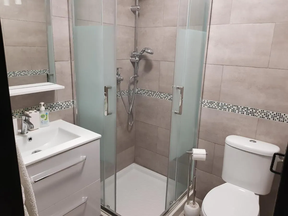 Large 2 Bed Apt Puerto Banus Marina Private Parking Apartment Marbella Spain