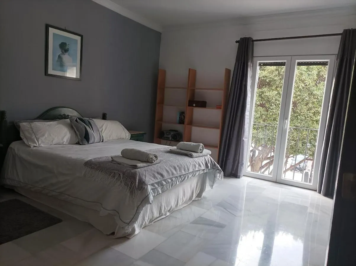 Large 2 Bed Apt Puerto Banus Marina Private Parking Appartement Marbella Spanje