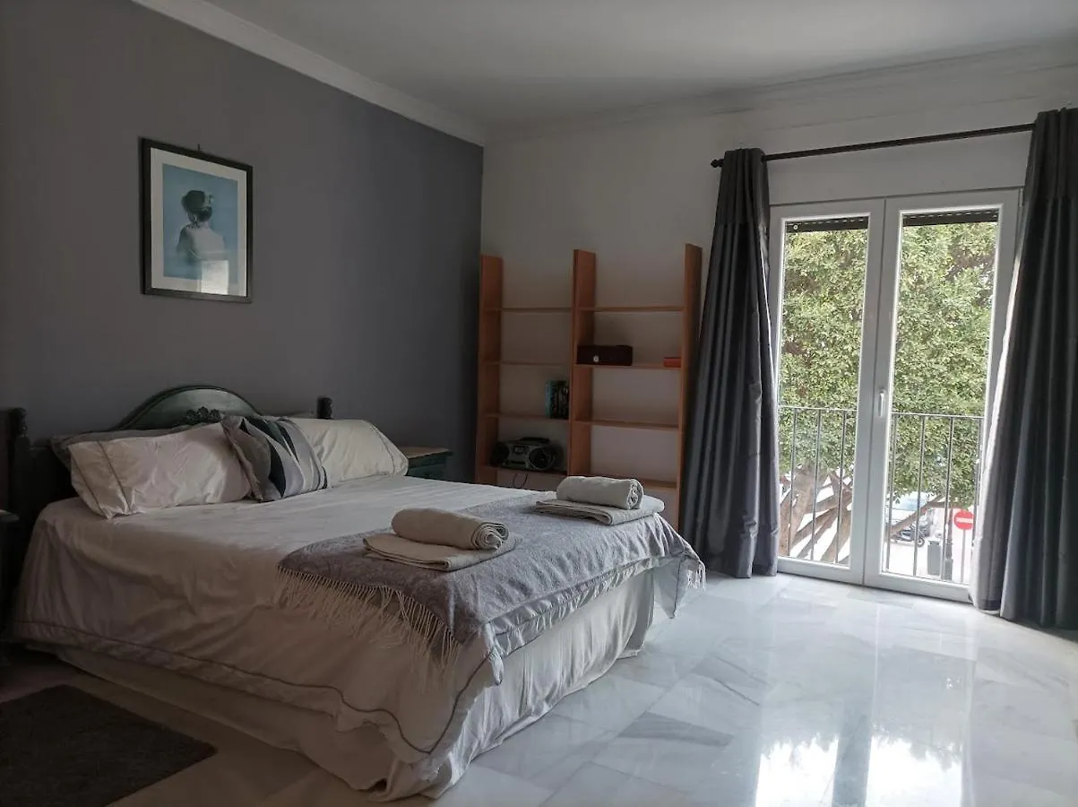 Large 2 Bed Apt Puerto Banus Marina Private Parking Appartement Marbella